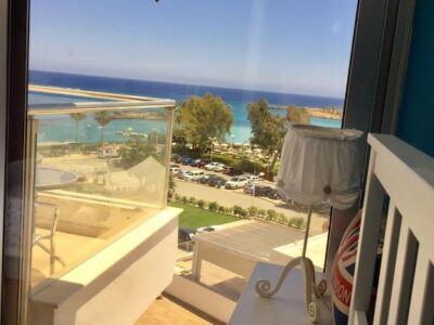 2-bedroom penthouse on Fig Tree Bay