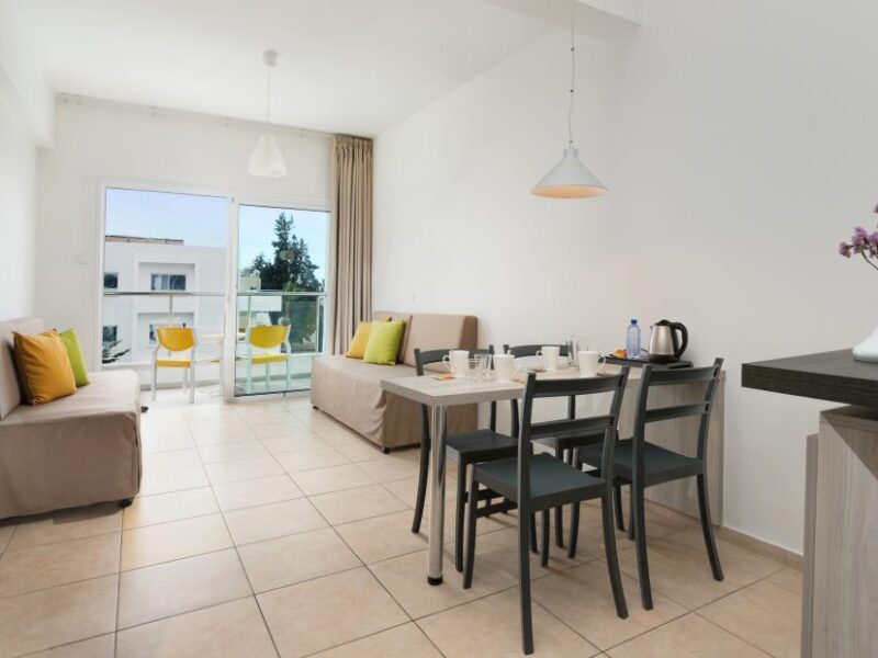 Mayfair Hotel & Gardens