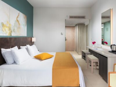 Mayfair Hotel & Gardens